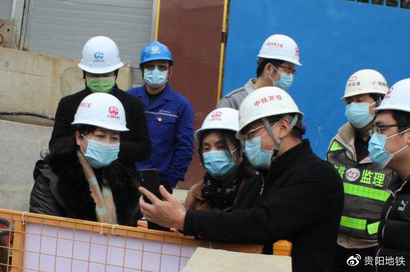韓榮檢查軌道3號(hào)線北京路站建設(shè)工地疫情防控與復(fù)工復(fù)產(chǎn)情況